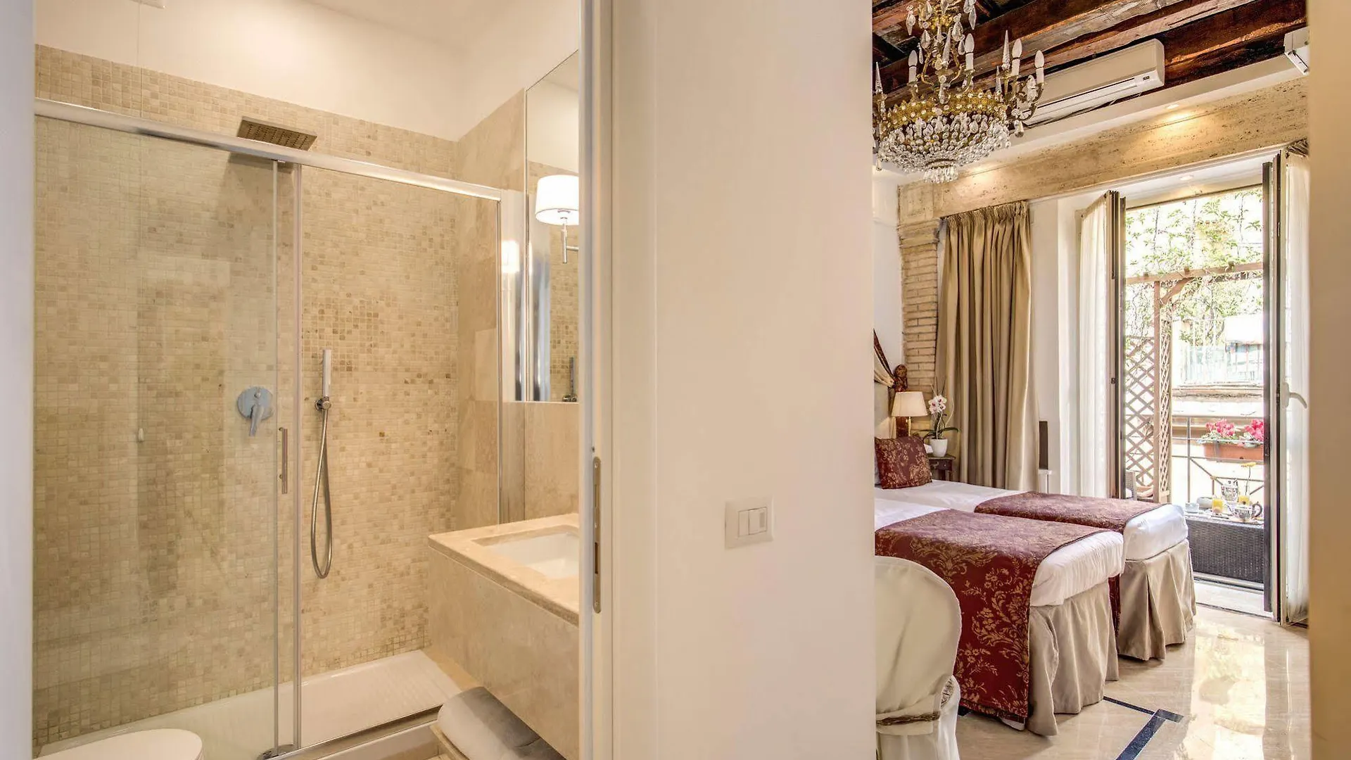 לינה וארוחת בוקר רומא Pantheonview - Luxury Suites