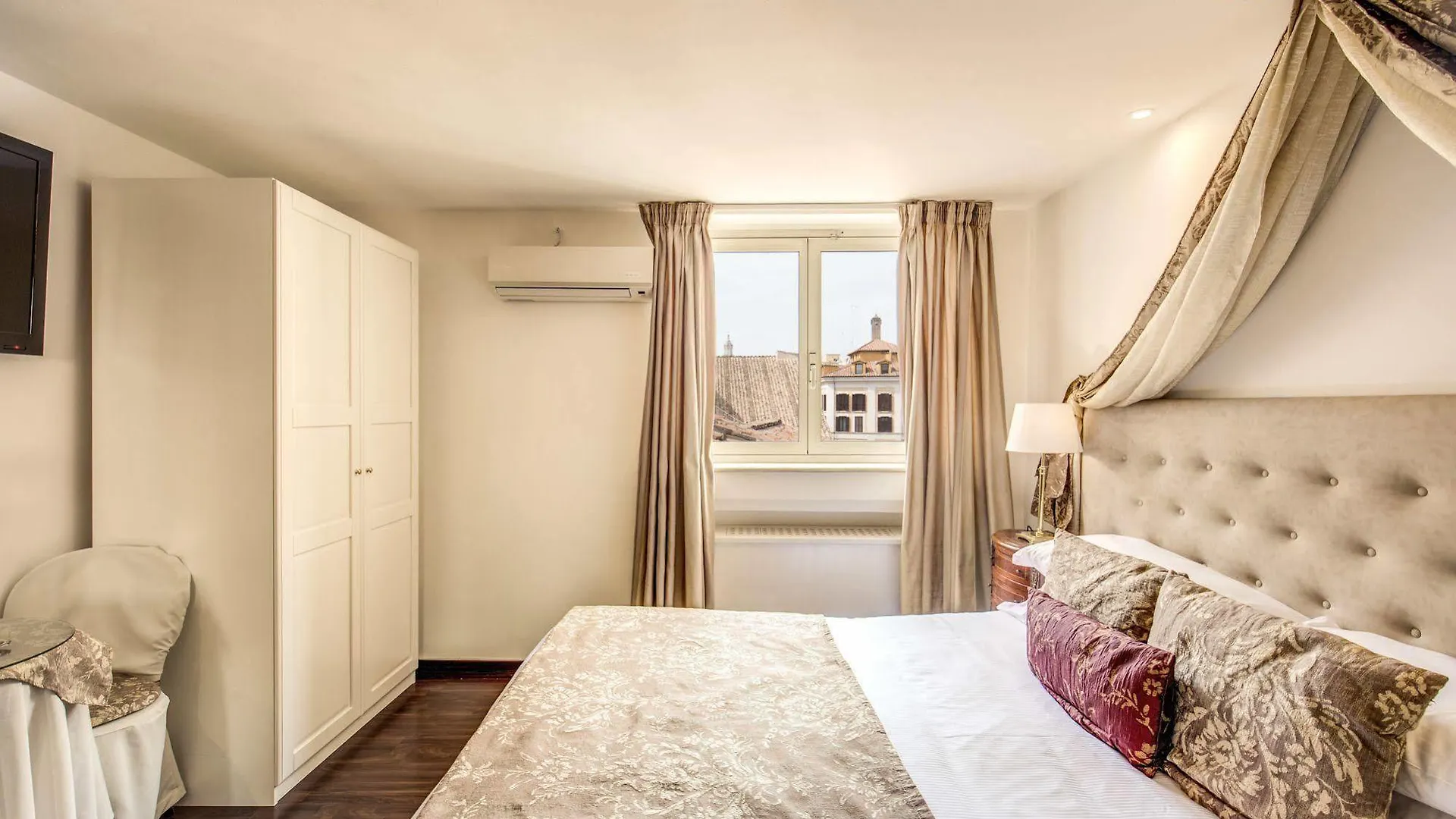 רומא Pantheonview - Luxury Suites 2*,  איטליה